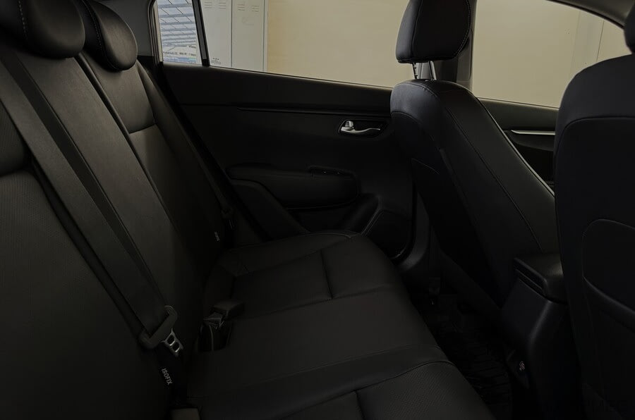 Фото SOLARIS KRX I с пробегом | №13 Фото SOLARIS KRX I с пробегом | №13