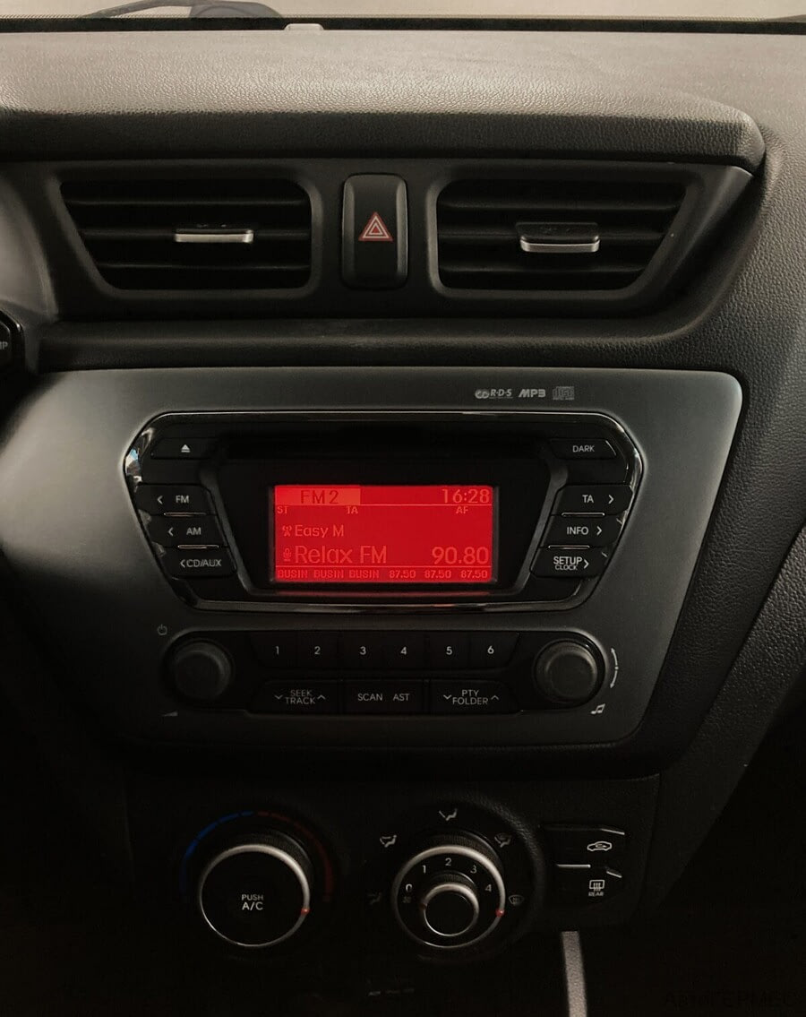 Фото Kia Rio III с пробегом | №7 Фото Kia Rio III с пробегом | №7