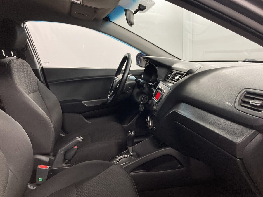 Фото Kia Rio III с пробегом | №11 Фото Kia Rio III с пробегом | №11