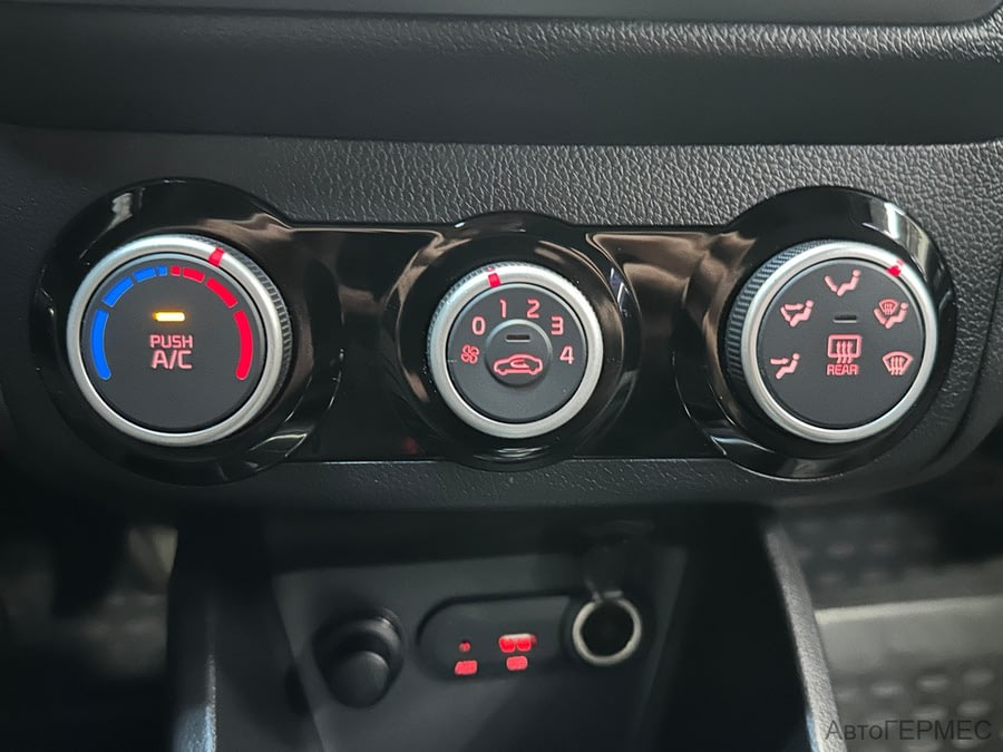 Фото Kia Rio III Рестайлинг с пробегом | №7