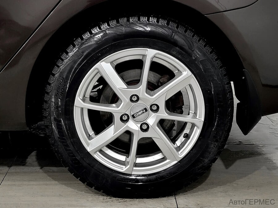 Фото Kia Rio III Рестайлинг с пробегом | №15