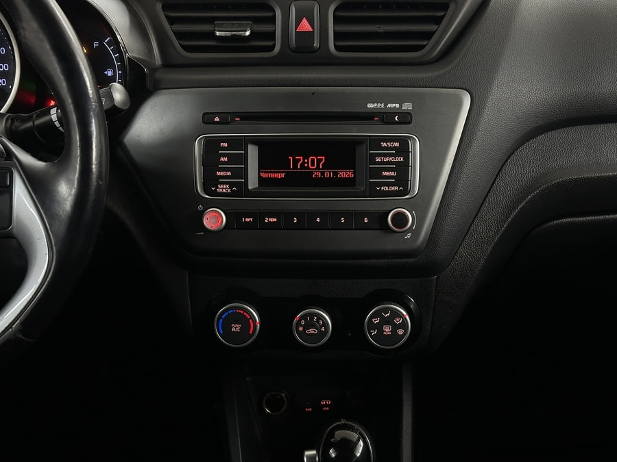 Фото Kia Rio III Рестайлинг с пробегом | №7