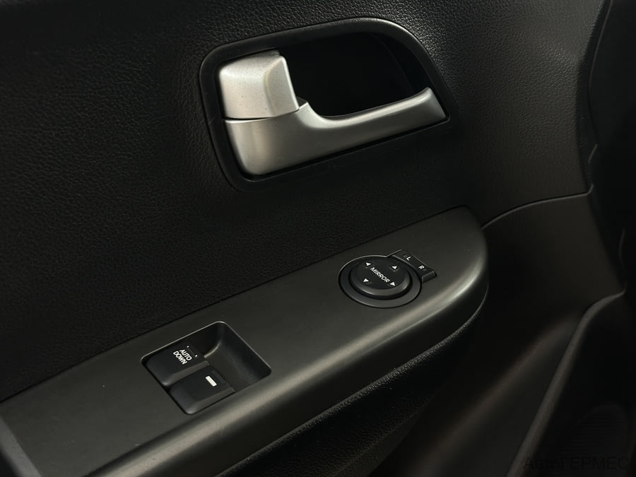 Фото Kia Rio III Рестайлинг с пробегом | №9