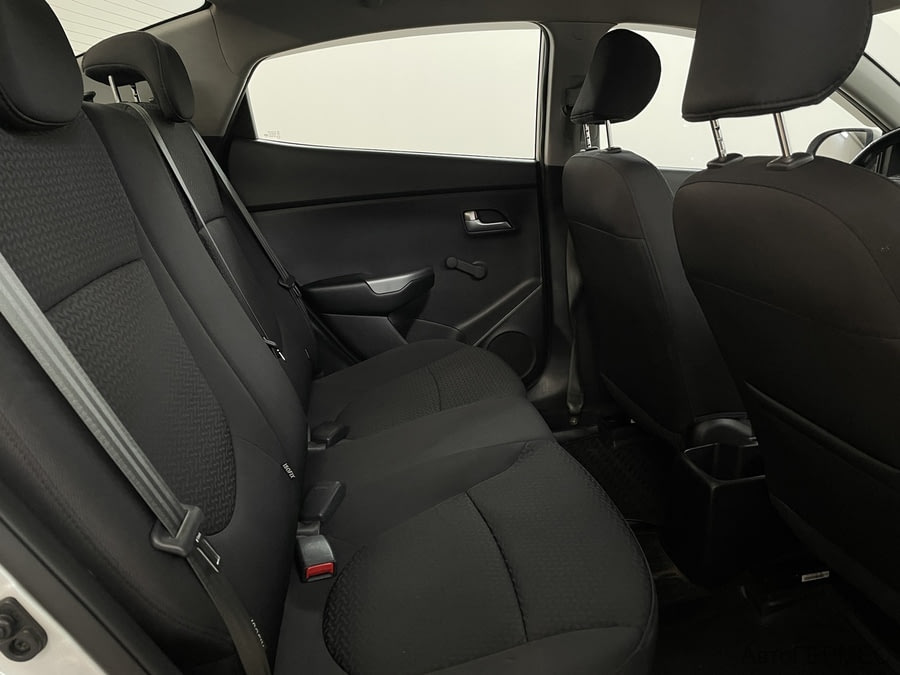 Фото Kia Rio III Рестайлинг с пробегом | №13 Фото Kia Rio III Рестайлинг с пробегом | №13