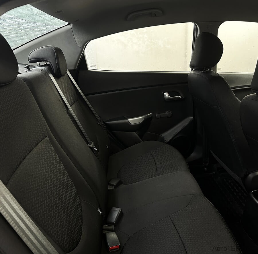 Фото Kia Rio III Рестайлинг с пробегом | №13 Фото Kia Rio III Рестайлинг с пробегом | №13