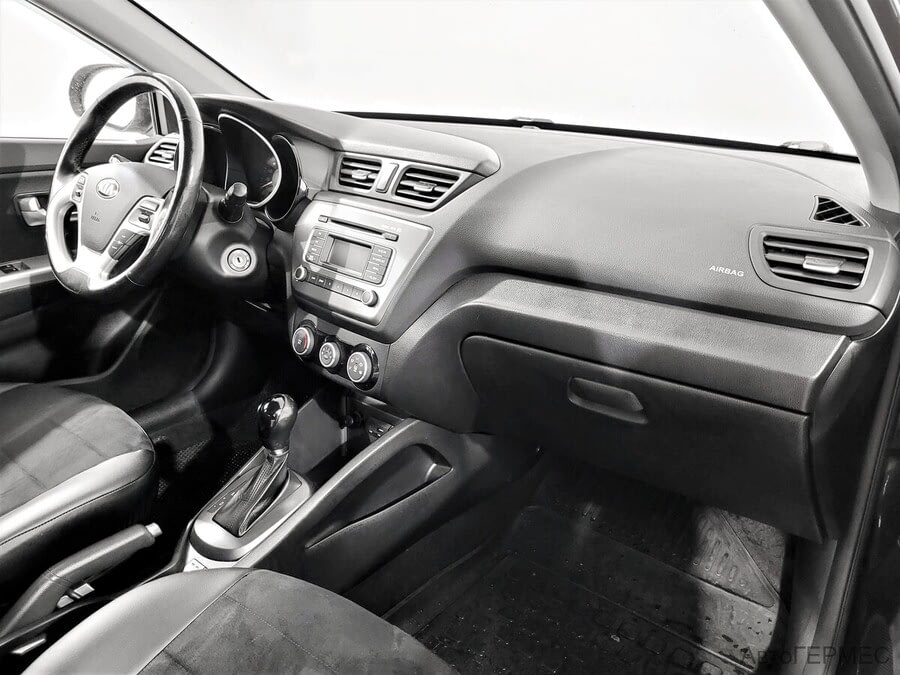 Фото Kia Rio III Рестайлинг с пробегом | №11 Фото Kia Rio III Рестайлинг с пробегом | №11