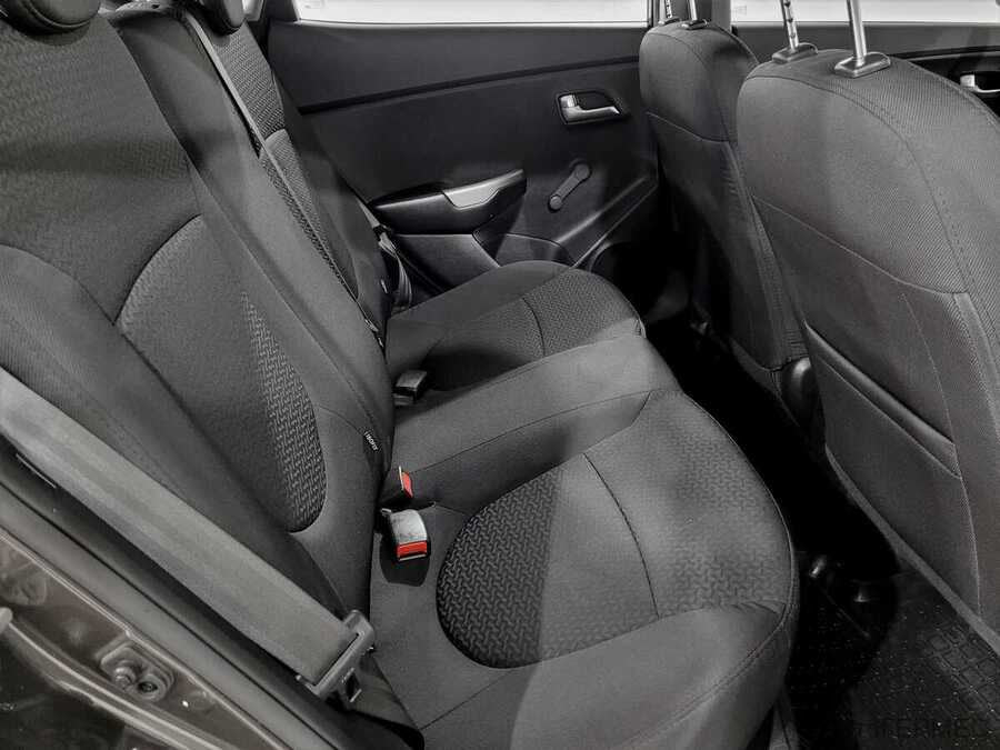 Фото Kia Rio III Рестайлинг с пробегом | №12 Фото Kia Rio III Рестайлинг с пробегом | №12