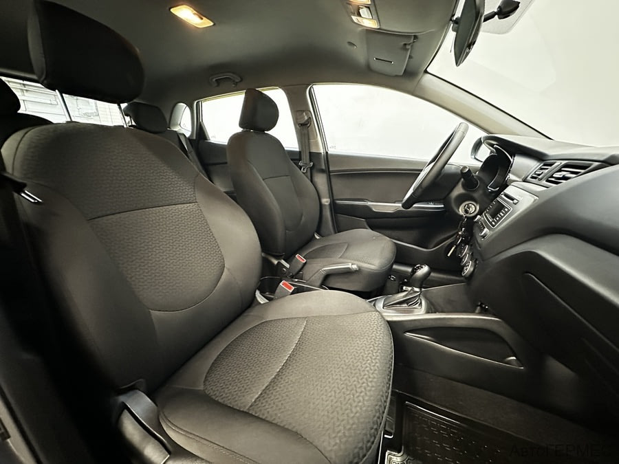 Фото Kia Rio III Рестайлинг с пробегом | №12 Фото Kia Rio III Рестайлинг с пробегом | №12