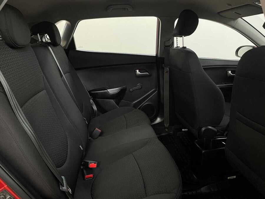 Фото Kia Rio III Рестайлинг с пробегом | №12 Фото Kia Rio III Рестайлинг с пробегом | №12