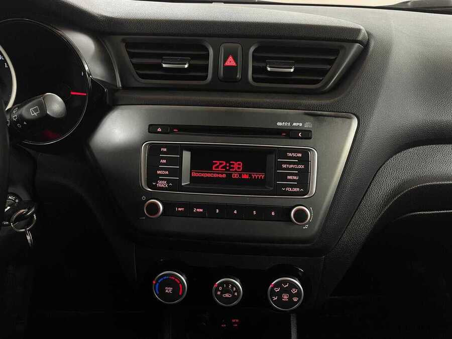 Фото Kia Rio III Рестайлинг с пробегом | №7 Фото Kia Rio III Рестайлинг с пробегом | №7