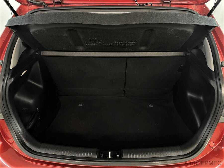 Фото Kia Rio III Рестайлинг с пробегом | №13 Фото Kia Rio III Рестайлинг с пробегом | №13