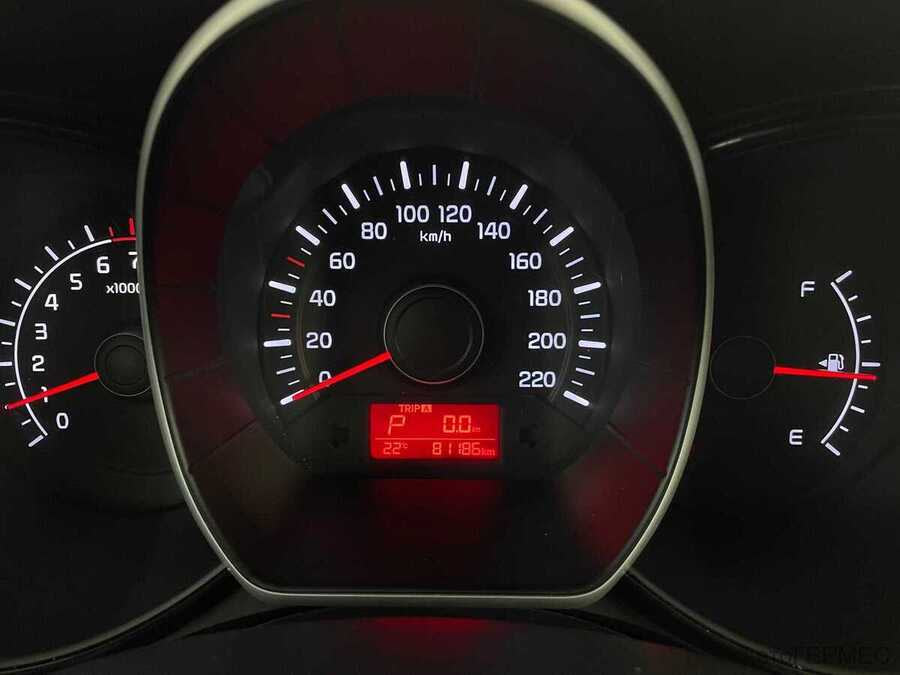 Фото Kia Rio III Рестайлинг с пробегом | №6 Фото Kia Rio III Рестайлинг с пробегом | №6