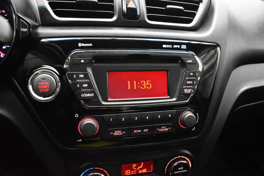 Фото Kia Rio III с пробегом | №7 Фото Kia Rio III с пробегом | №7
