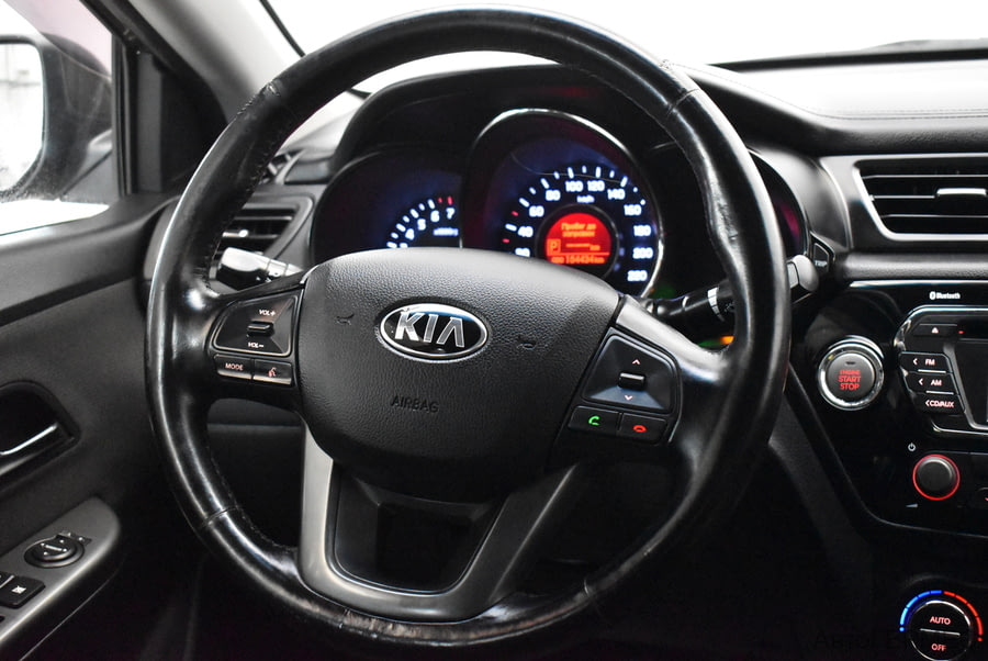 Фото Kia Rio III с пробегом | №10 Фото Kia Rio III с пробегом | №10