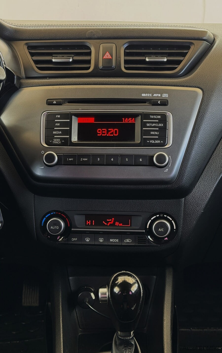 Фото Kia Rio III Рестайлинг с пробегом | №8