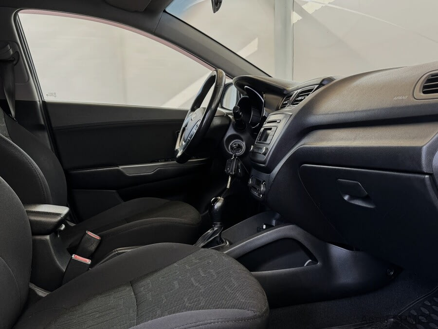 Фото Kia Rio III Рестайлинг с пробегом | №11