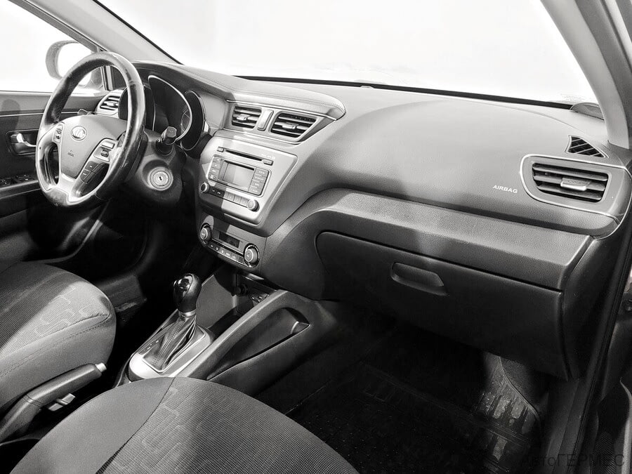 Фото Kia Rio III Рестайлинг с пробегом | №11 Фото Kia Rio III Рестайлинг с пробегом | №11