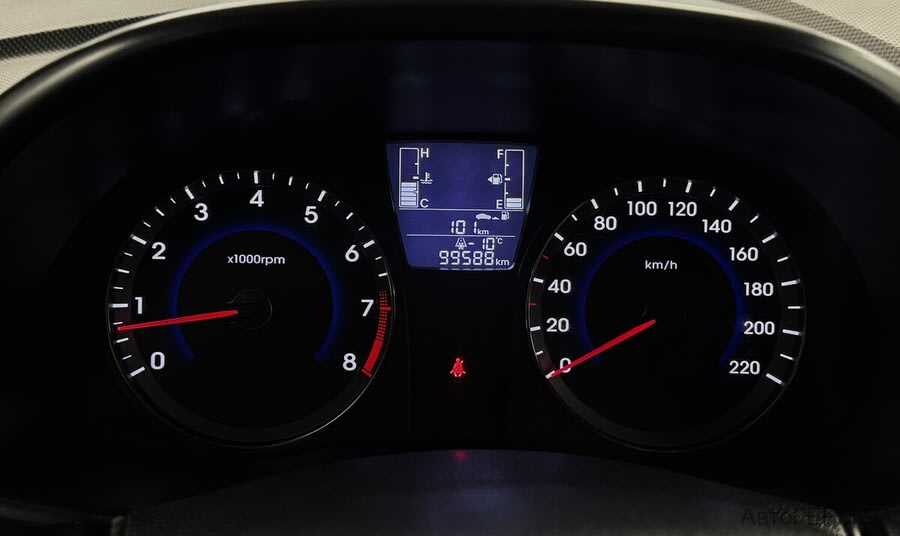 Фото HYUNDAI Solaris I Рестайлинг с пробегом | №6