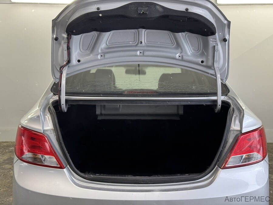 Фото HYUNDAI Solaris I Рестайлинг с пробегом | №14