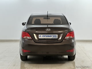 Фото HYUNDAI Solaris I Рестайлинг с пробегом Фото HYUNDAI Solaris I Рестайлинг с пробегом