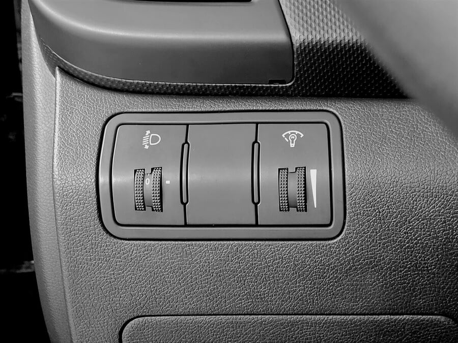 Фото HYUNDAI Solaris I с пробегом | №8