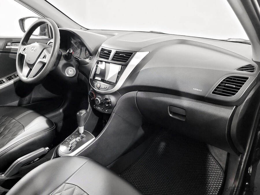 Фото HYUNDAI Solaris I с пробегом | №11