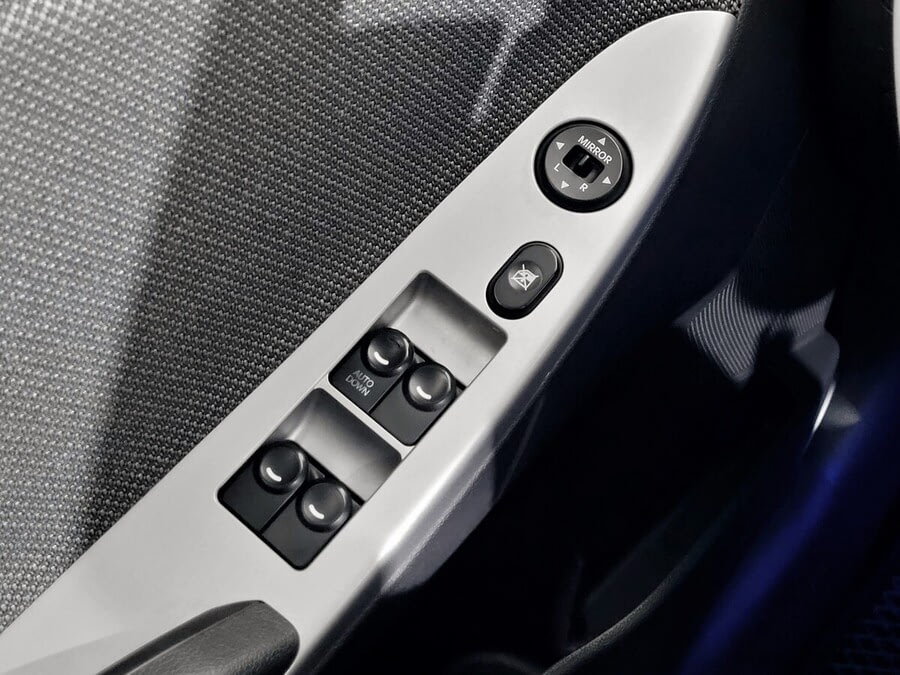 Фото HYUNDAI Solaris I с пробегом | №10