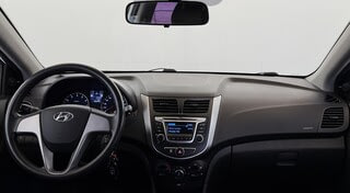 Фото HYUNDAI Solaris I Рестайлинг с пробегом Фото HYUNDAI Solaris I Рестайлинг с пробегом