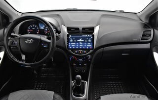 Фото HYUNDAI Solaris I с пробегом