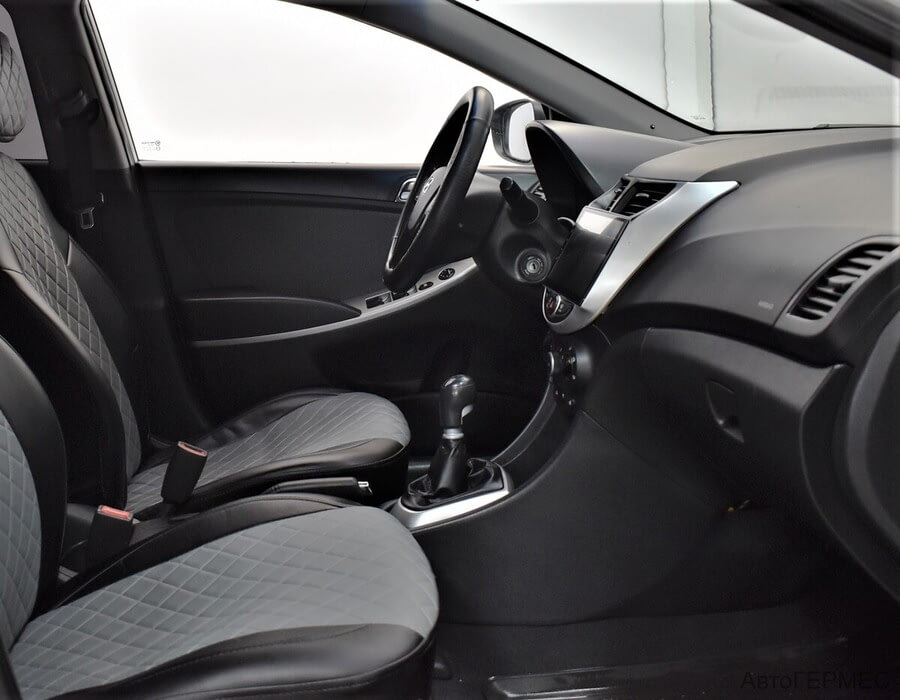 Фото HYUNDAI Solaris I с пробегом | №9