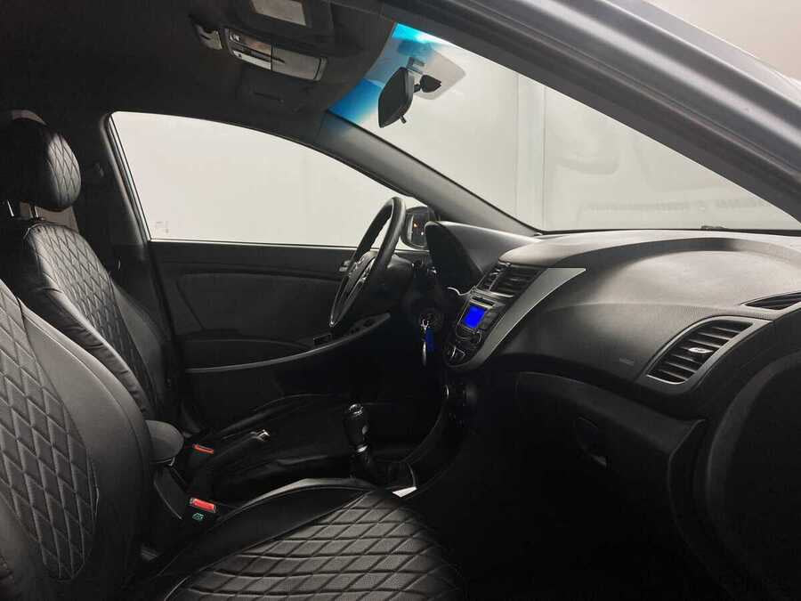 Фото HYUNDAI Solaris I с пробегом | №11