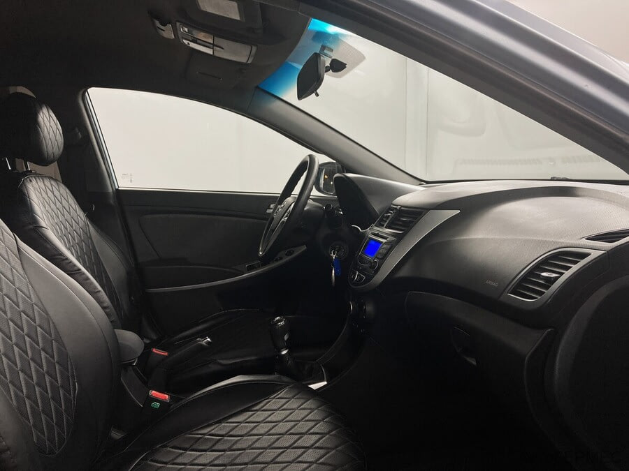 Фото HYUNDAI Solaris I с пробегом | №11 Фото HYUNDAI Solaris I с пробегом | №11