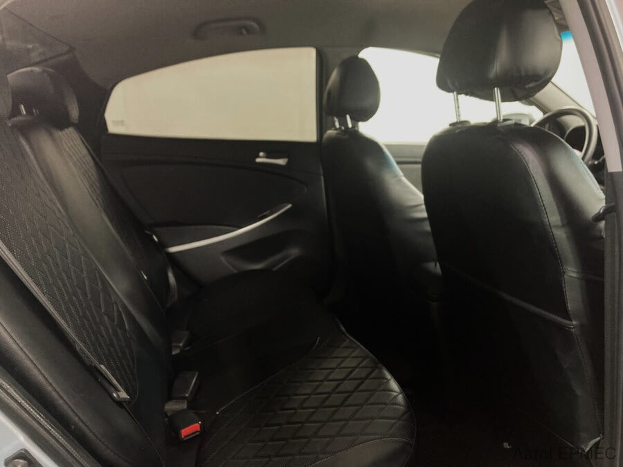 Фото HYUNDAI Solaris I с пробегом | №12 Фото HYUNDAI Solaris I с пробегом | №12