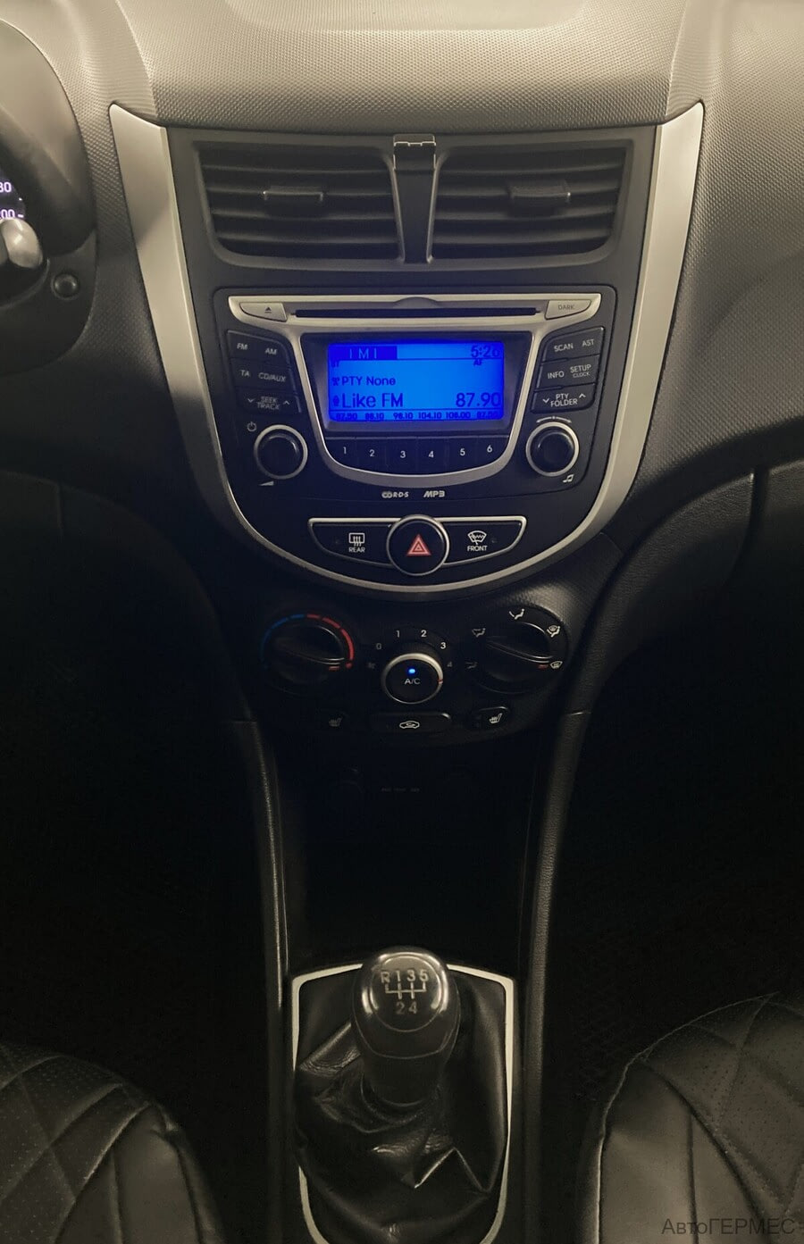 Фото HYUNDAI Solaris I с пробегом | №7 Фото HYUNDAI Solaris I с пробегом | №7