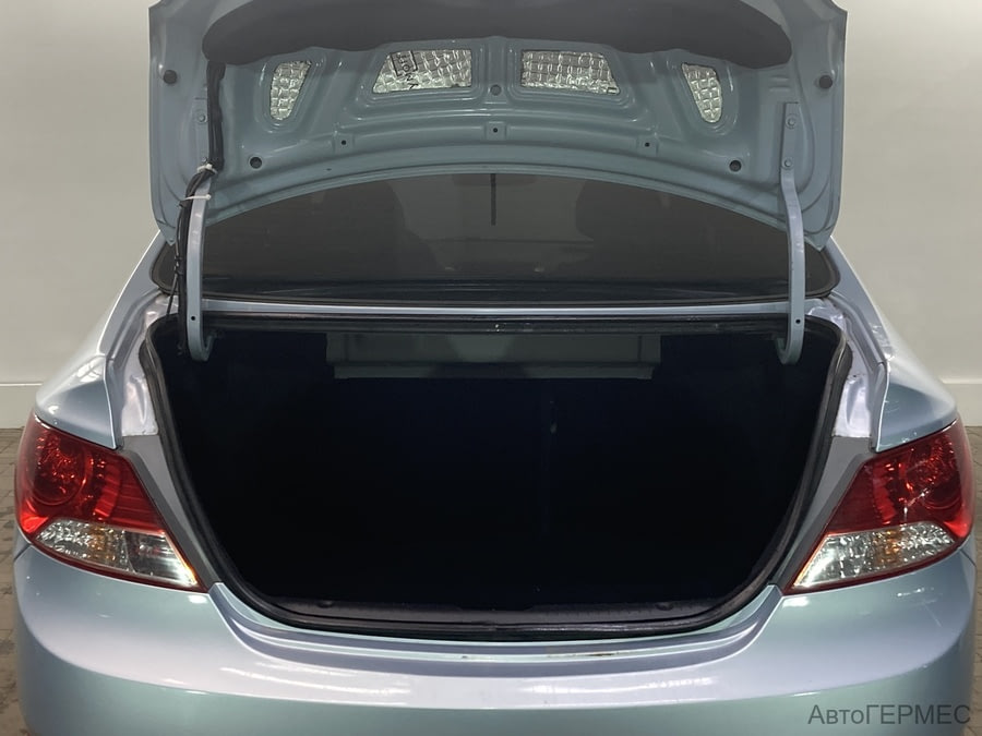 Фото HYUNDAI Solaris I с пробегом | №13 Фото HYUNDAI Solaris I с пробегом | №13