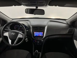 Фото HYUNDAI Solaris I с пробегом