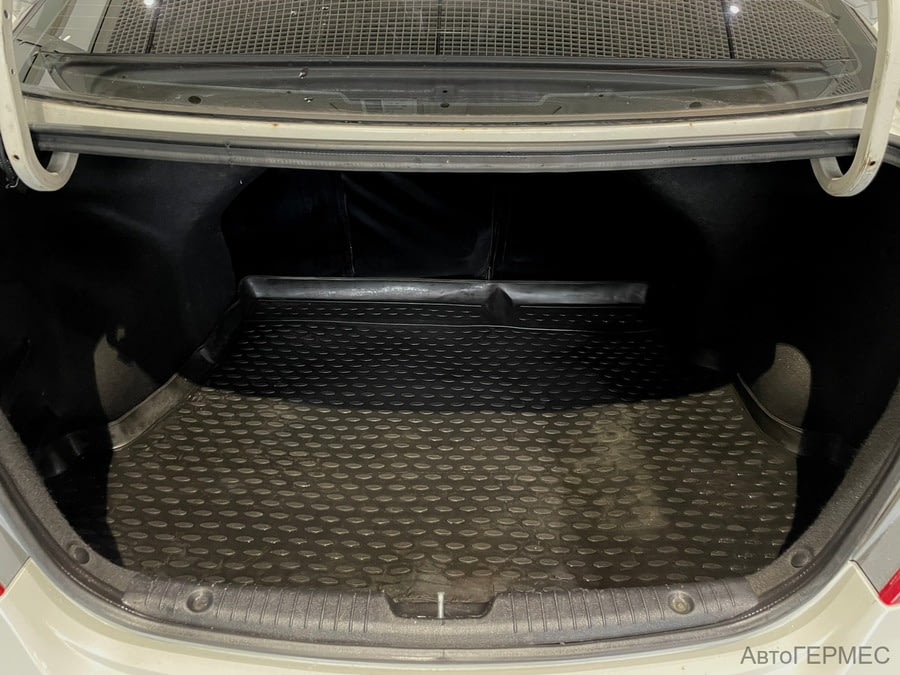 Фото HYUNDAI Solaris I Рестайлинг с пробегом | №13 Фото HYUNDAI Solaris I Рестайлинг с пробегом | №13