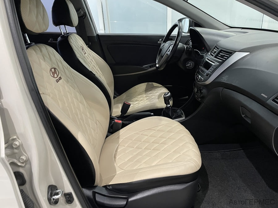 Фото HYUNDAI Solaris I Рестайлинг с пробегом | №11 Фото HYUNDAI Solaris I Рестайлинг с пробегом | №11