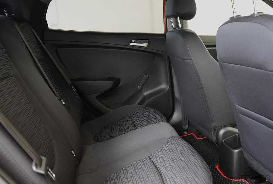 Фото HYUNDAI Solaris I Рестайлинг с пробегом | №13