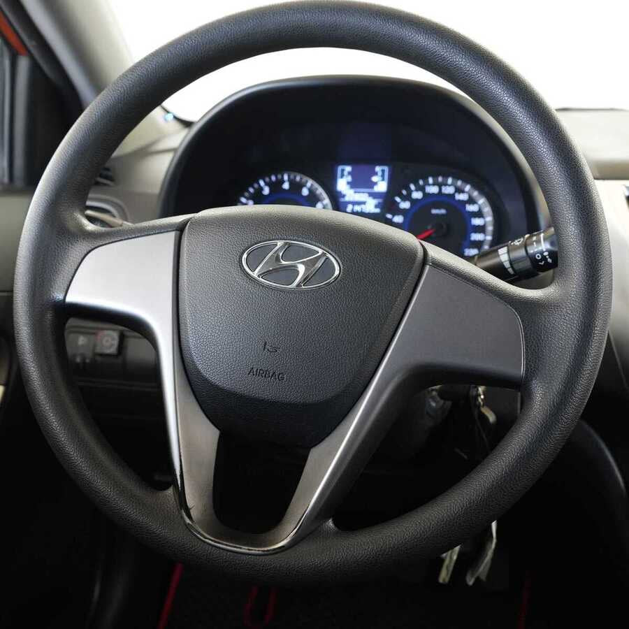 Фото HYUNDAI Solaris I Рестайлинг с пробегом | №9