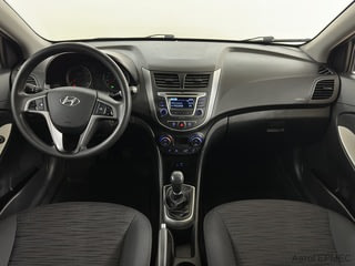 Фото HYUNDAI Solaris I Рестайлинг с пробегом Фото HYUNDAI Solaris I Рестайлинг с пробегом