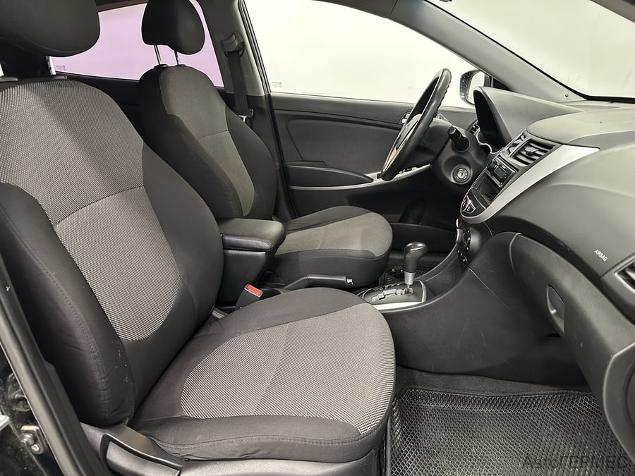 Фото HYUNDAI Solaris I с пробегом | №10