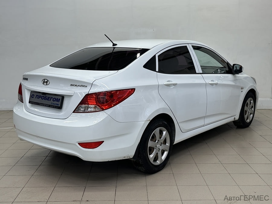 Фото HYUNDAI Solaris I с пробегом | №4