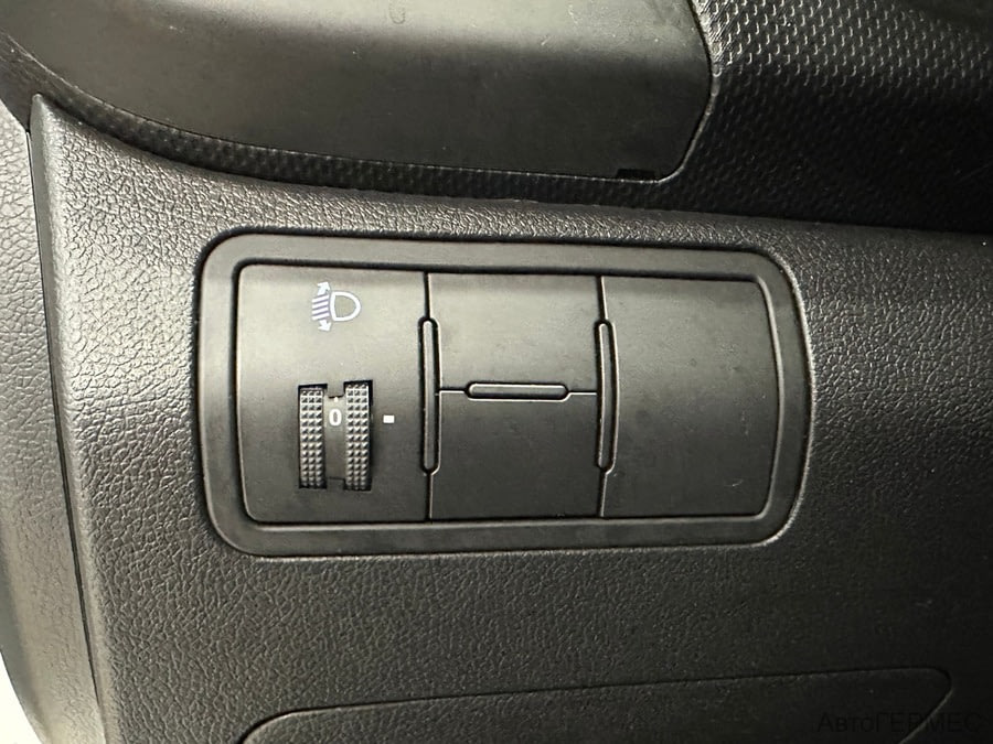 Фото HYUNDAI Solaris I с пробегом | №10