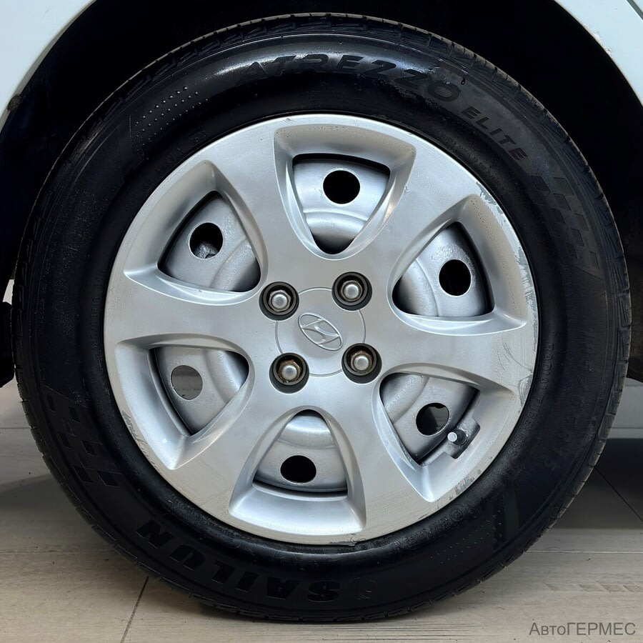 Фото HYUNDAI Solaris I с пробегом | №13 Фото HYUNDAI Solaris I с пробегом | №13