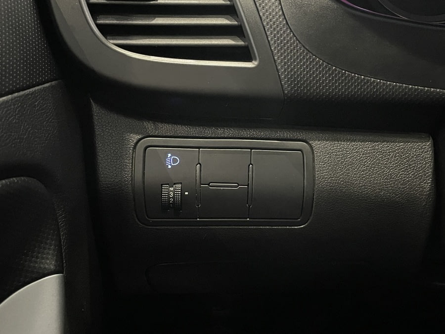 Фото HYUNDAI Solaris I с пробегом | №9