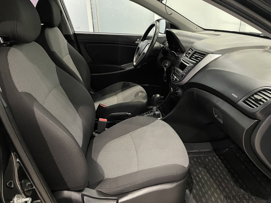 Фото HYUNDAI Solaris I с пробегом | №10