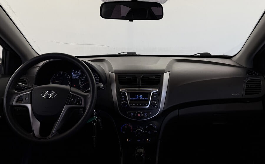 Фото HYUNDAI Solaris I Рестайлинг с пробегом | №5