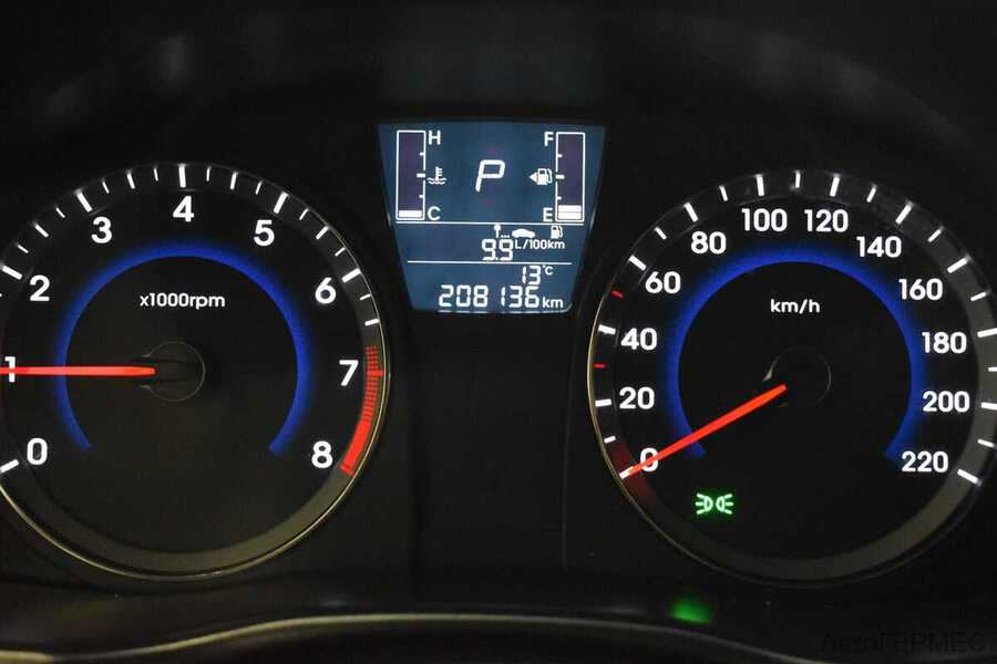 Фото HYUNDAI Solaris I Рестайлинг с пробегом | №6