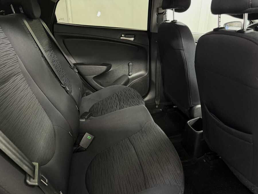 Фото HYUNDAI Solaris I Рестайлинг с пробегом | №11